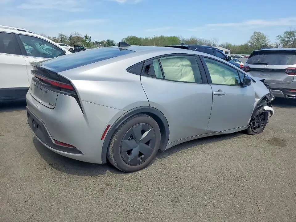 2026 TOYOTA PRIUS LE  