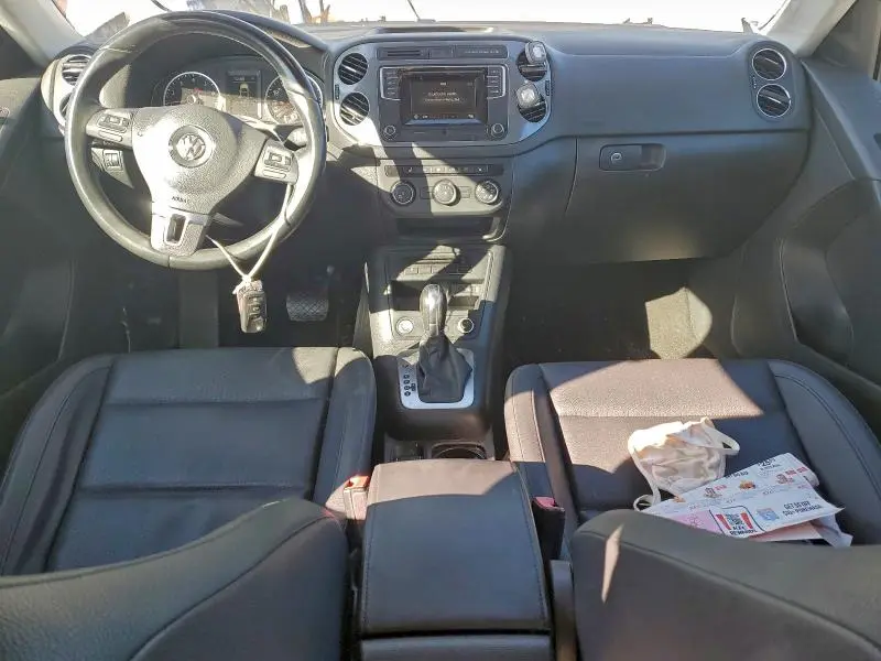 2016 VOLKSWAGEN TIGUAN S  