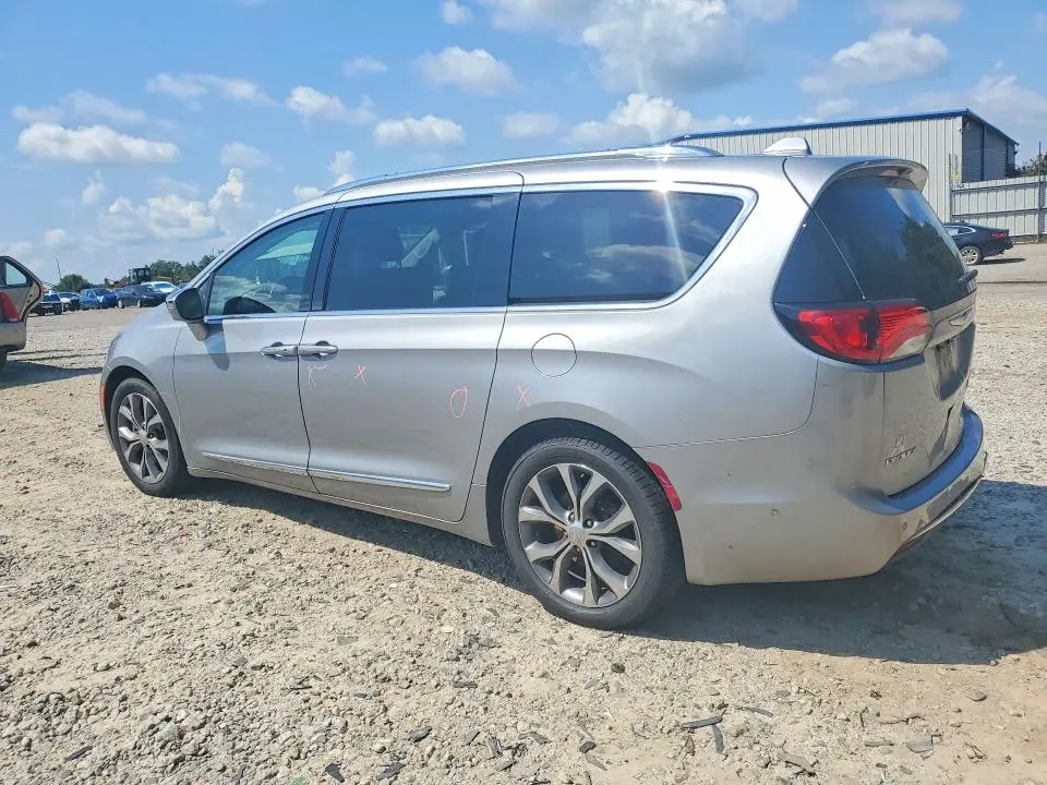 2018 CHRYSLER PACIFICA LIMITED  