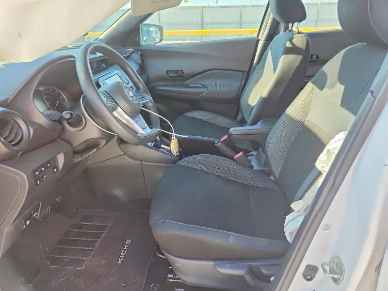 2020 NISSAN KICKS S  