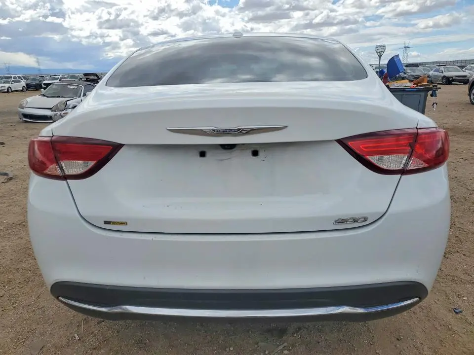 2016 CHRYSLER 200 LIMITED  