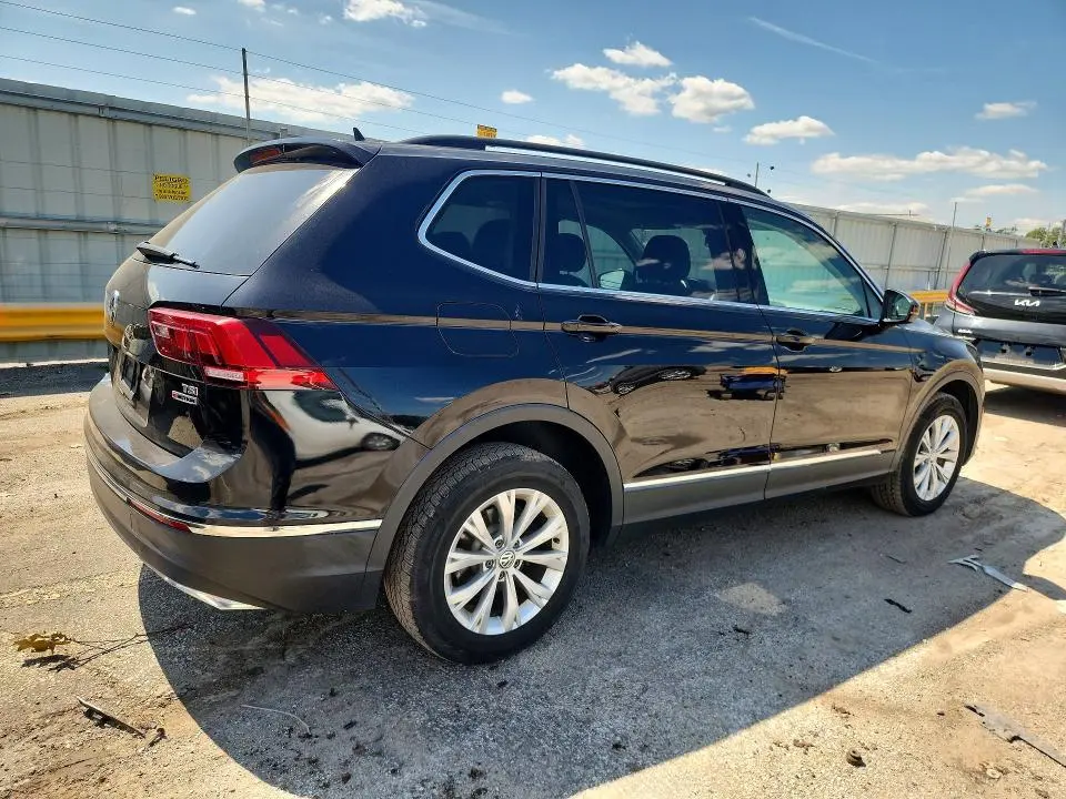 2018 VOLKSWAGEN TIGUAN SE  