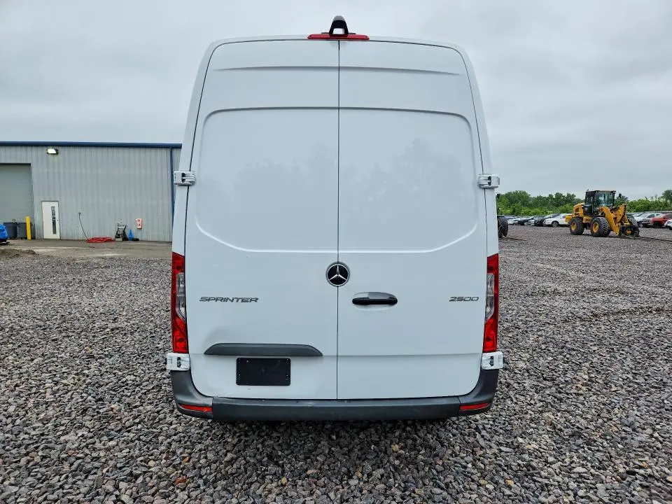 2025 MERCEDES-BENZ SPRINTER 2500  