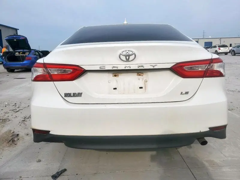 2020 TOYOTA CAMRY LE  