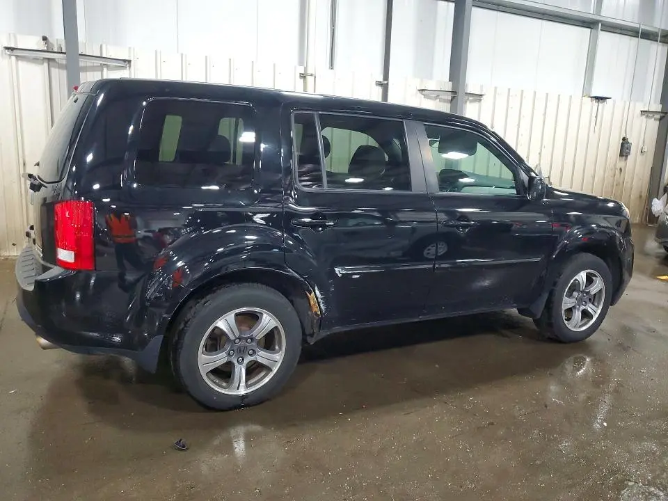 2015 HONDA PILOT SE  