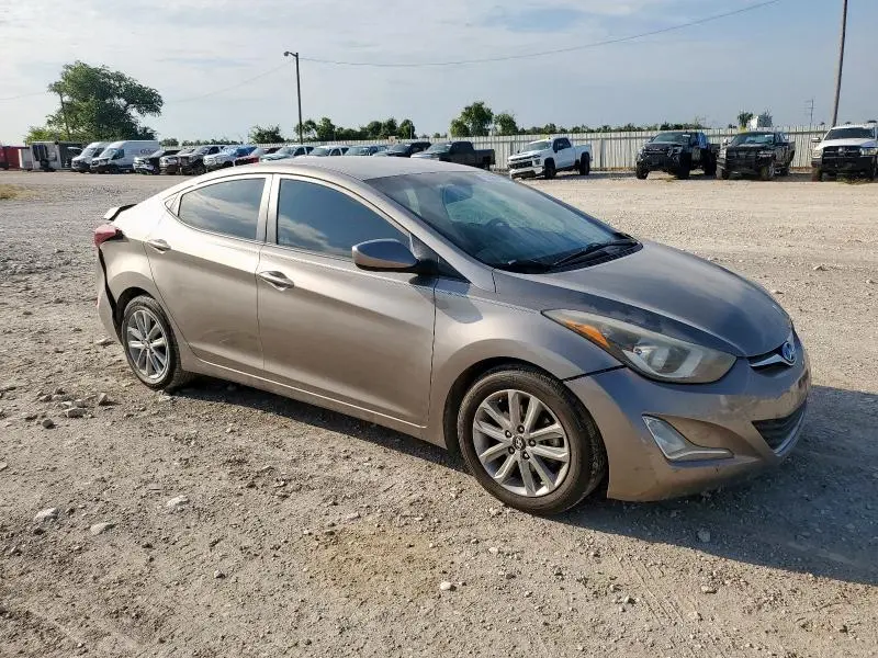 2014 HYUNDAI ELANTRA SE  