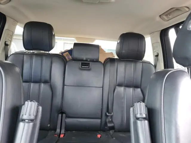 2011 LAND ROVER RANGE ROVER HSE LUXURY  