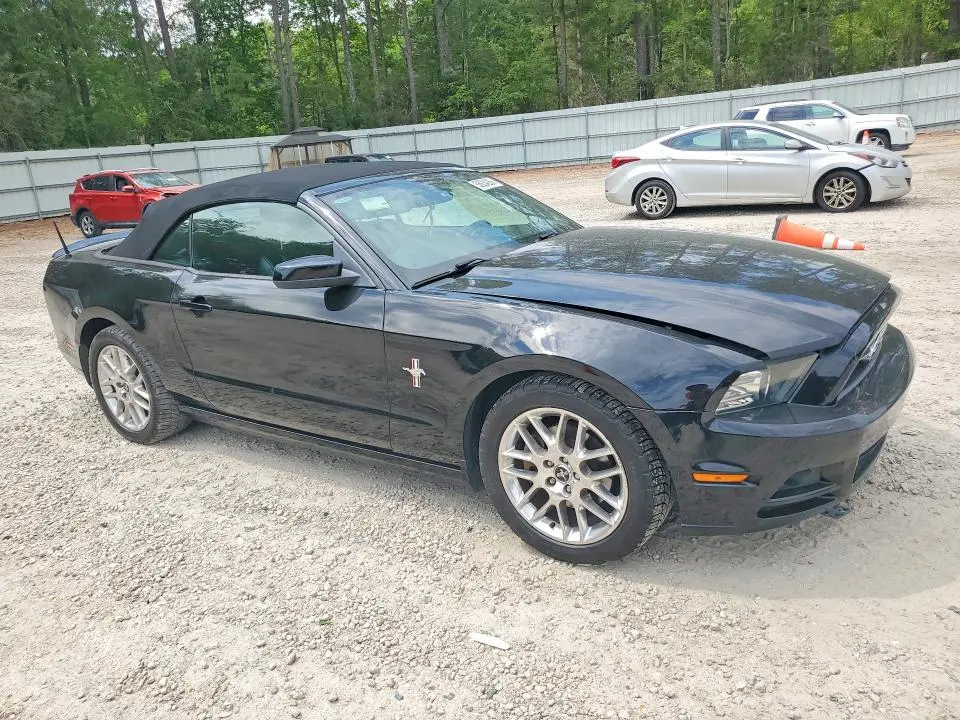 2013 FORD MUSTANG   