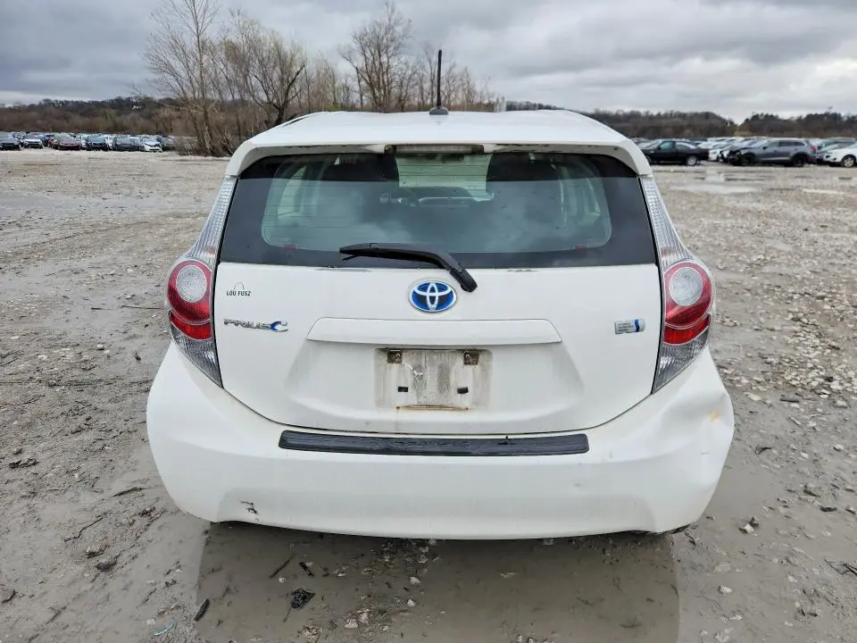 2012 TOYOTA PRIUS C THREE  