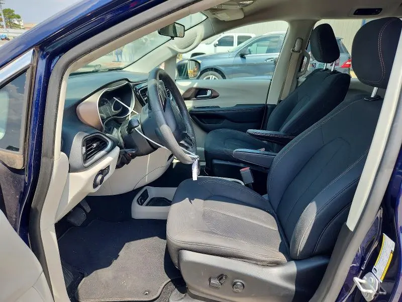 2018 CHRYSLER PACIFICA LX  