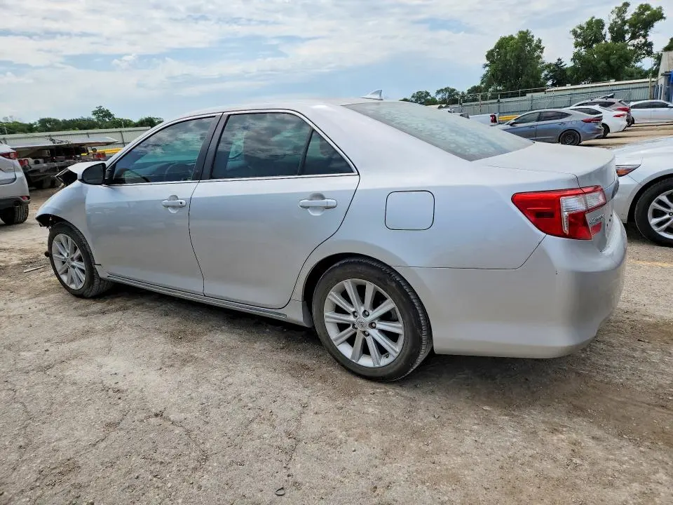 2013 TOYOTA CAMRY XLE V6  