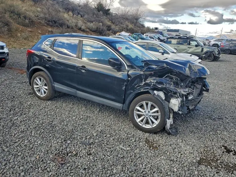 2017 NISSAN ROGUE SPORT S  