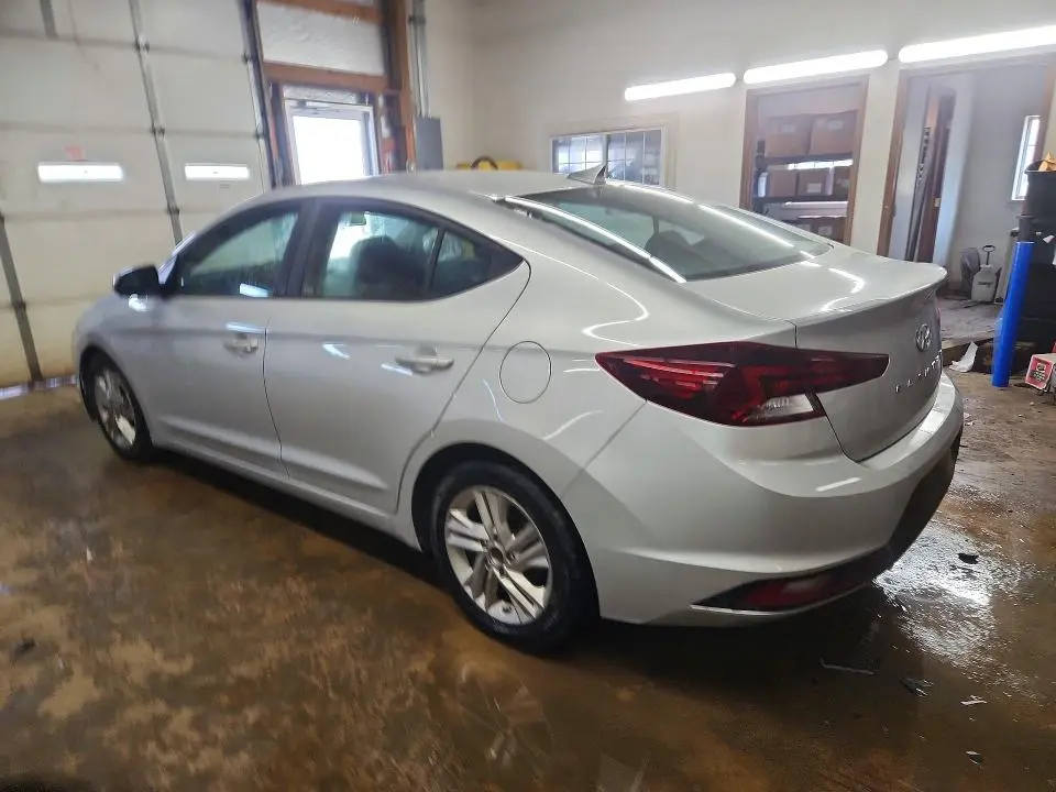 2020 HYUNDAI ELANTRA SEL  