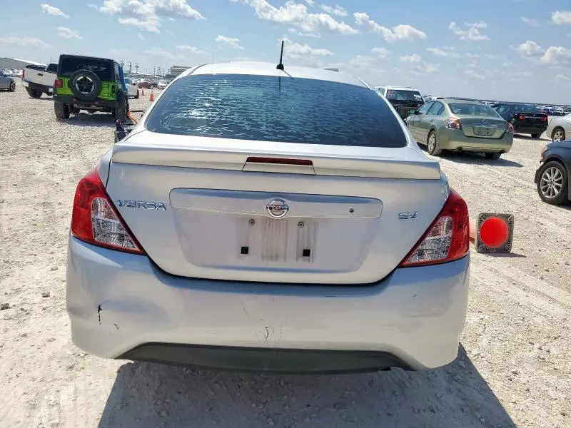 2018 NISSAN VERSA S  