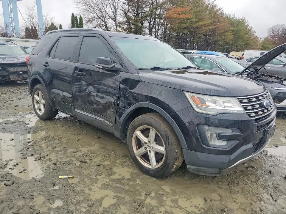 2017 FORD EXPLORER XLT  