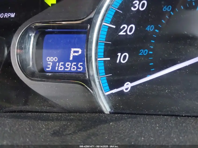 2011 TOYOTA SIENNA XLE V6