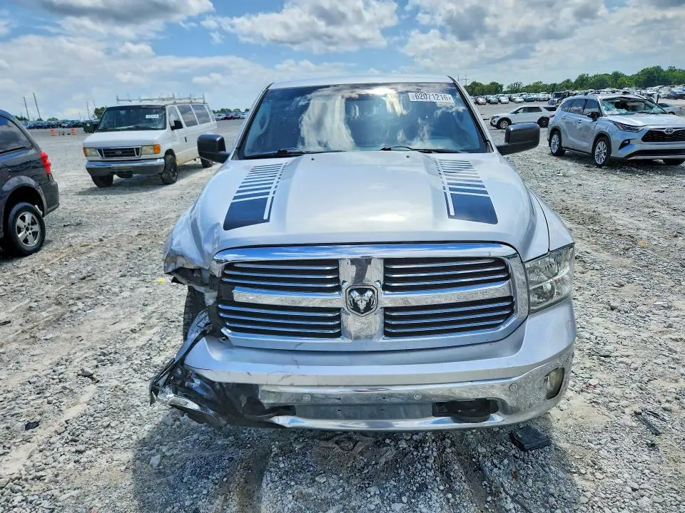 2014 RAM 1500 SLT  
