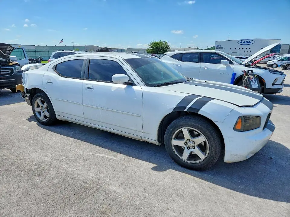 2010 DODGE CHARGER SXT  