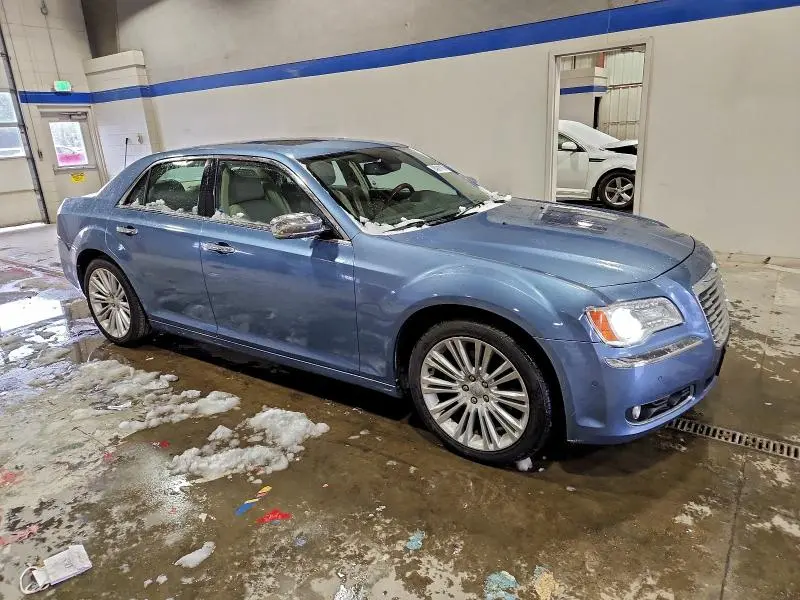 2011 CHRYSLER 300C   
