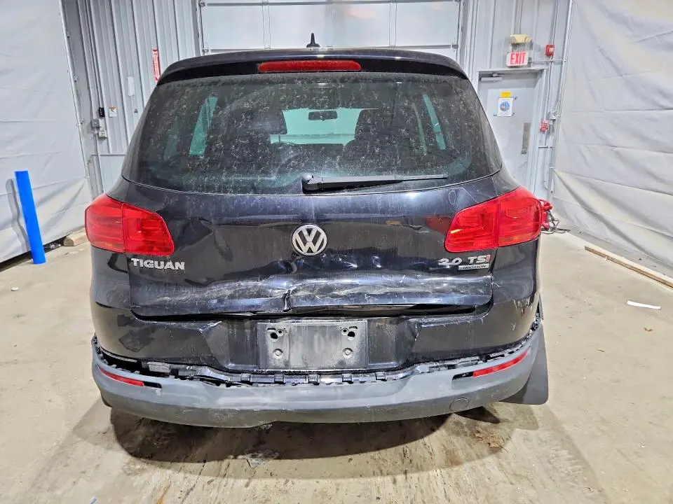 2014 VOLKSWAGEN TIGUAN S  