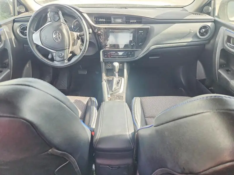 2017 TOYOTA COROLLA SE  