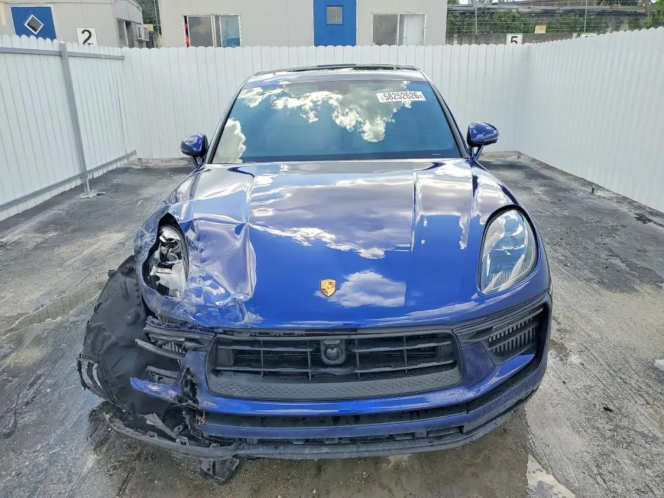 2024 PORSCHE MACAN S  