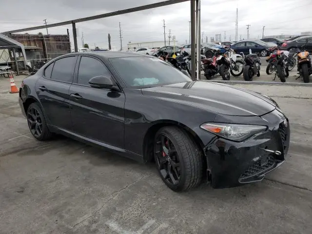 2020 ALFA ROMEO GIULIA TI  