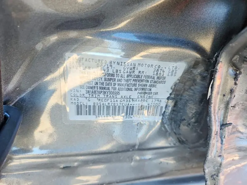 2019 NISSAN SENTRA SR  