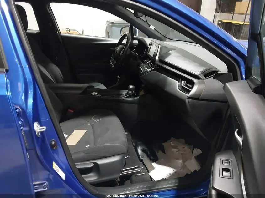 2018 TOYOTA C-HR XLE