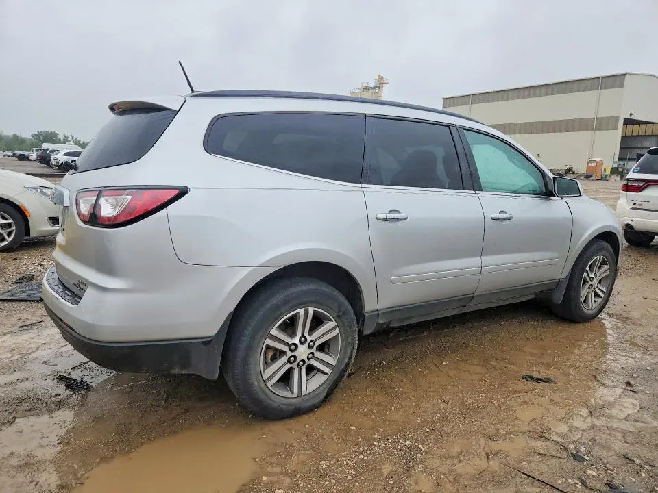 2017 CHEVROLET TRAVERSE LT  