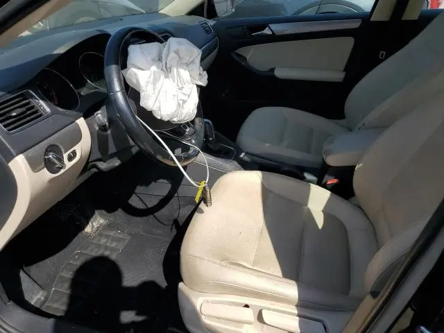 2017 VOLKSWAGEN JETTA SE