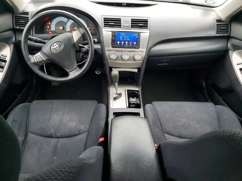 2011 TOYOTA CAMRY SE  