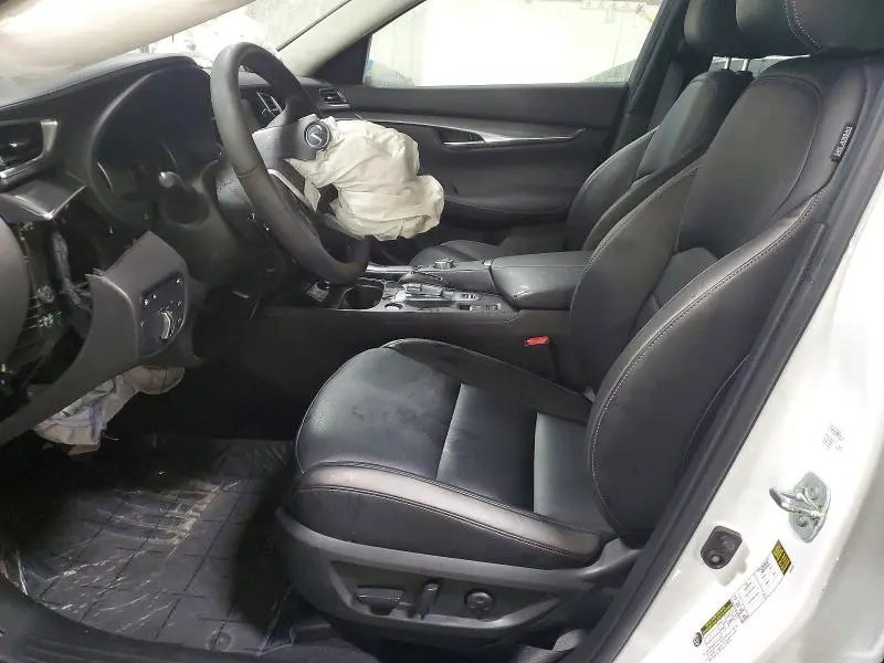 2024 INFINITI QX50 LUXE  