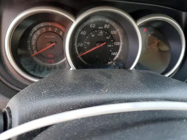 2010 NISSAN VERSA S  