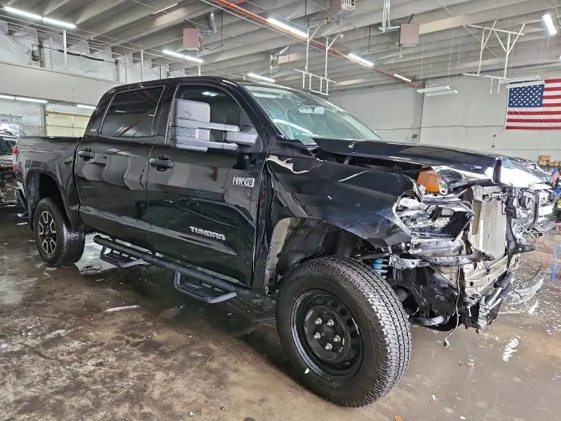 2021 TOYOTA TUNDRA CREWMAX SR5  