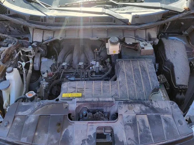 2015 NISSAN QUEST S  