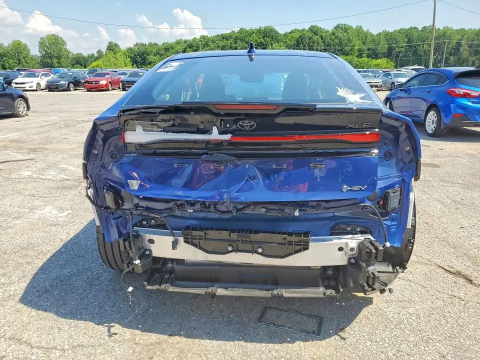 2024 TOYOTA PRIUS XLE  