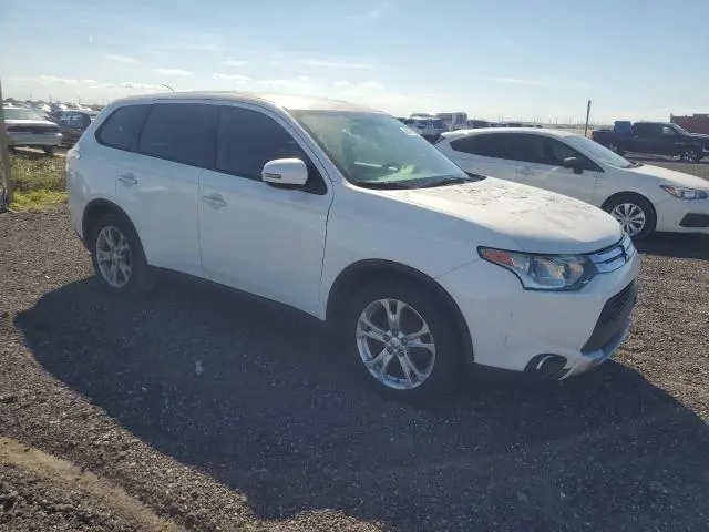 2015 MITSUBISHI OUTLANDER SE
