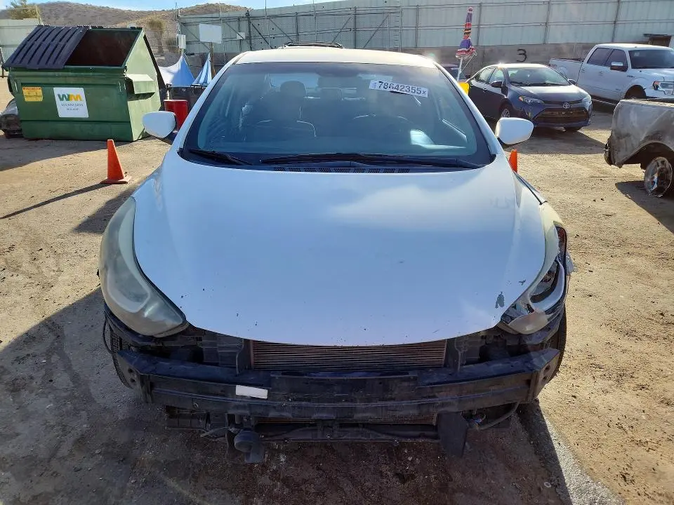 2015 HYUNDAI ELANTRA SE  