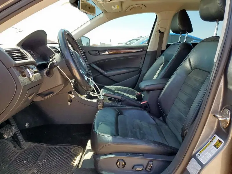 2015 VOLKSWAGEN PASSAT SEL  