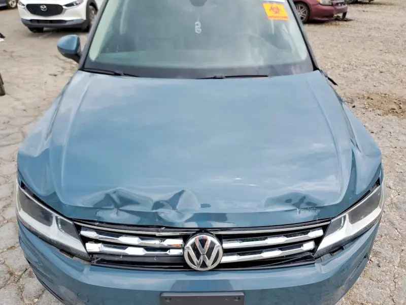 2020 VOLKSWAGEN TIGUAN SE  