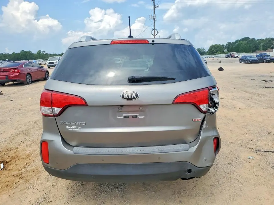 2014 KIA SORENTO LX  