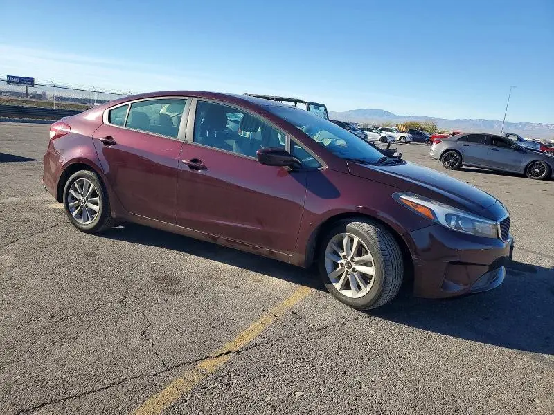 2017 KIA FORTE LX  