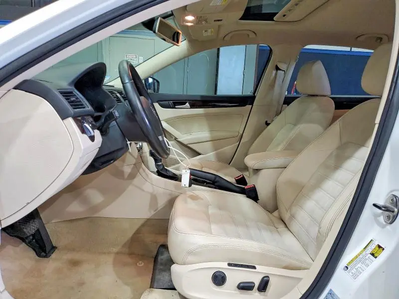 2014 VOLKSWAGEN PASSAT SEL  