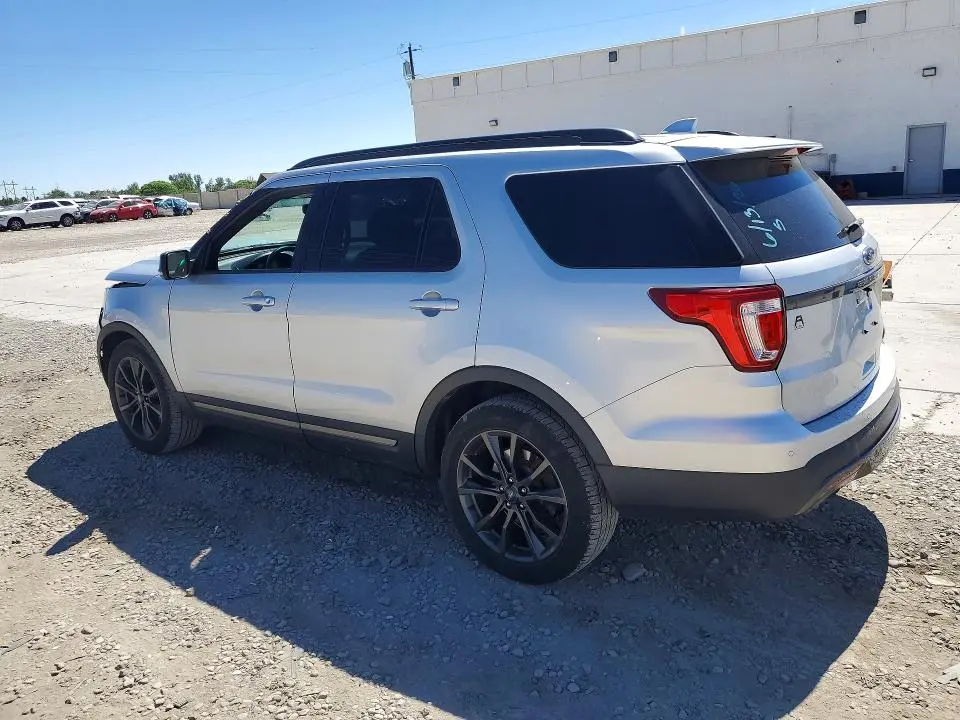 2017 FORD EXPLORER XLT  
