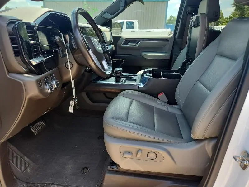 2022 GMC SIERRA K1500 SLT  