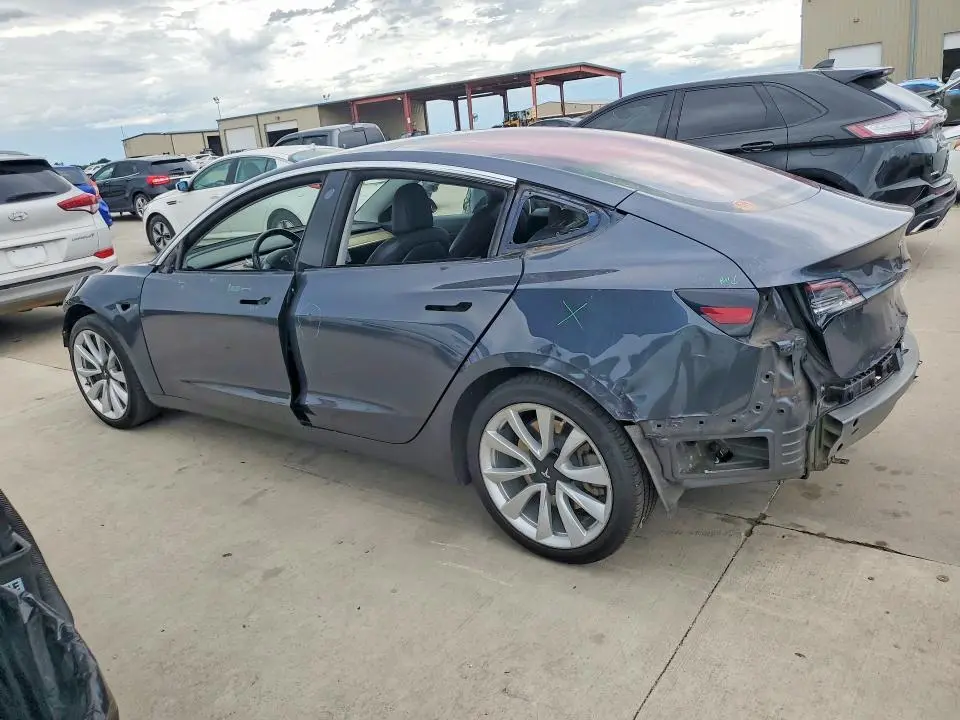 2018 TESLA MODEL 3   