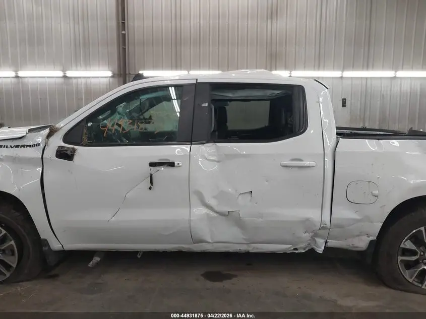 2022 CHEVROLET SILVERADO 1500 4WD  SHORT BED RST