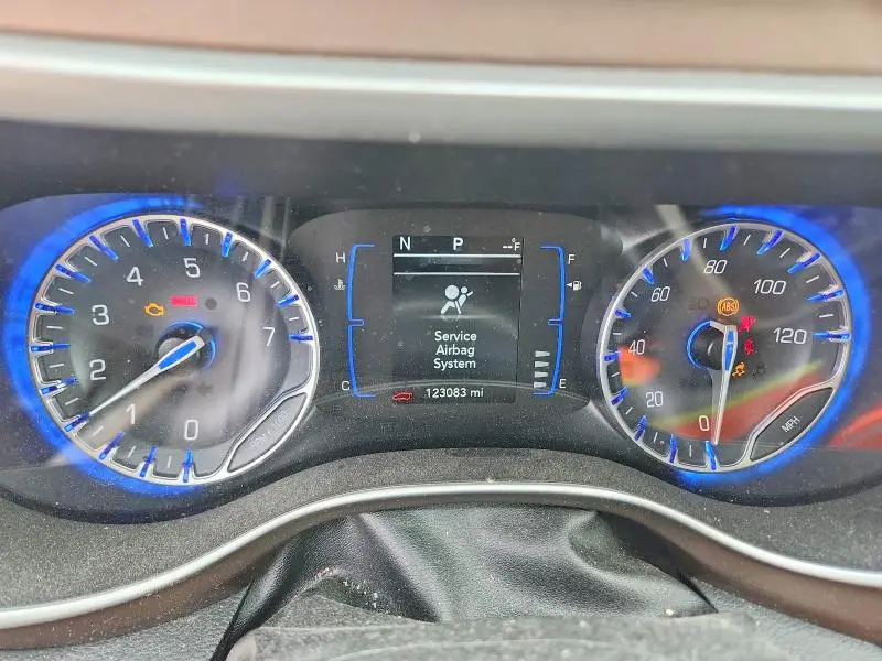 2020 CHRYSLER VOYAGER LXI  