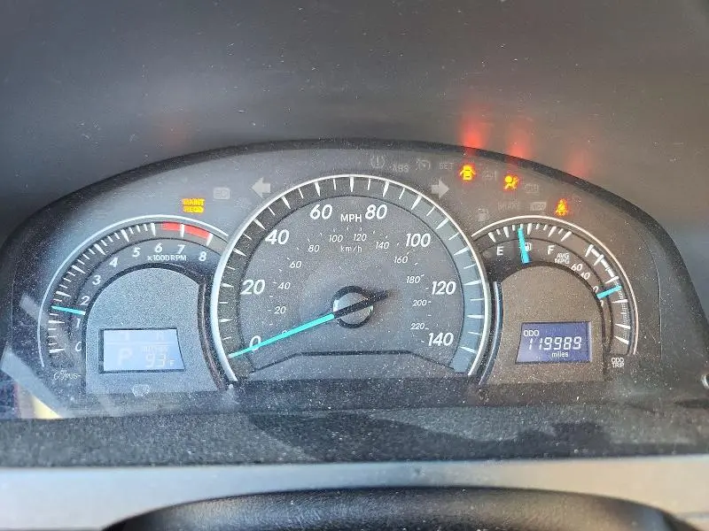 2015 TOYOTA CAMRY LE  